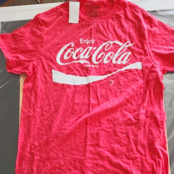 Tee-shirt - Picture 1 of 3